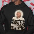 Build Bridges Not Walls 教皇フランシスコ ヴィンテージtシャツ パーカー 面白い贈り物