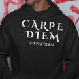 Seize The Day Carpe Diem インスピレーションラテン語 パーカー 面白い贈り物