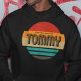 Tommy 名称 レトロ・ヴィンテージ・サンセット 限定版 パーカー 面白い贈り物