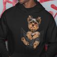 ヨークシャーテリアをポケットに入れて、ヨーキー犬愛好家に。 パーカー 面白い贈り物