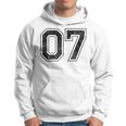 背中に07番 パーカー