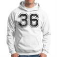 背中に36番。 パーカー