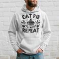 Eat Pie Repeat 面白い感謝祭のユーモア パーカー 彼への贈り物