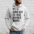 禁止された本を読むのに良い日だ面白いヴィンテージ パーカー 彼への贈り物