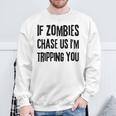 ゾンビに追われたらつまずくよおもしろいハロウィン スウェットシャツ 高齢者への贈り物