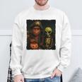 ビッグフットエイリアン 面白い ハロウィン トリック ドア カメラビュー 長袖tシャツ スウェットシャツ 高齢者への贈り物