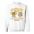Waffles Are Just Pancakes With Abs Breakfast ワッフル愛好家 スウェットシャツ