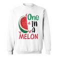 面白いスイカ ハワイのビーチでの休暇 メロンの中のかわいいもの スウェットシャツ