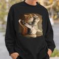 TitaniCムービーにインスパイアされた面白い猫好きのミーム。 スウェットシャツ 彼への贈り物