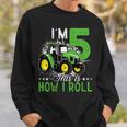 キッズ I Am 5 This Is How I Roll One Years Old Tractor 5歳の誕生日 スウェットシャツ 彼への贈り物