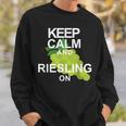キープ・カームとリースリング・オン・ワイン スウェットシャツ 彼への贈り物