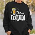 チーム・テキーラ・アイ・メキシカン・バー・アルコール・テキーラ・パーティー スウェットシャツ 彼への贈り物