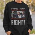 ドナルド・トランプ拳ポンプ We Fight American Flag Trump 2024 スウェットシャツ 彼への贈り物