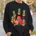 ファニー クール オレンジ タコ ジャグリング パイナップル スウェットシャツ 彼への贈り物