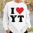 I Heart Yt Initials I Love YT First And Last Name Yスウェットシャツ 彼への贈り物