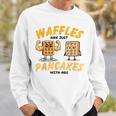 Waffles Are Just Pancakes With Abs Breakfast ワッフル愛好家 スウェットシャツ 彼への贈り物