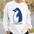 かわいいアデリーペンギン、学習者や探検家のためのミニマルアート。 スウェットシャツ 彼への贈り物
