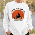 アドベンチャー バイク おもしろ ツーリング 人生は冒険だ オフロードバイクバイク イラスト スウェットシャツ 彼への贈り物