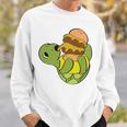 ハンバーガーを食べるかわいいカメ 面白いハンバーガー 長袖tシャツ スウェットシャツ 彼への贈り物