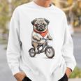 パグ いぬ イラスト パグ好き 犬好き 自転車 かわいい おもしろ レトロ かっこいい スウェットシャツ 彼への贈り物