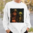 ビッグフットエイリアン 面白い ハロウィン トリック ドア カメラビュー 長袖tシャツ スウェットシャツ 彼への贈り物