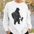 斧と盾を持った熊 中世の熊 バイキング スウェットシャツ 彼への贈り物