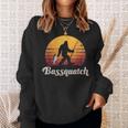 Basssquatch ビッグフット 釣り バス フォレスト シルエット スウェットシャツ 彼女への贈り物