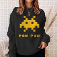 エイリアンインベーダーズピューピュースペース8ビットレトロビデオゲームギフト スウェットシャツ 彼女への贈り物