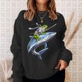 侍ニンジャカエルがサメに乗る日本の戦士面白い スウェットシャツ 彼女への贈り物