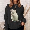 白いネズミが好きな人のための面白い見た目の白いネズミ スウェットシャツ 彼女への贈り物