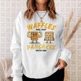Waffles Are Just Pancakes With Abs Breakfast ワッフル愛好家 スウェットシャツ 彼女への贈り物