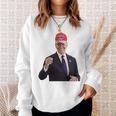 トランプの帽子をかぶったバイデンの陽気なグラフィック 長袖tシャツ スウェットシャツ 彼女への贈り物