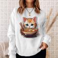 ラーメンを食べている子猫 スウェットシャツ 彼女への贈り物