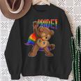Bear I Lgbtq Flag I レインボー フラッグ I Gay Pride スウェットシャツ 年配の女性への贈り物