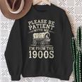 Please Be Patient With Me I'm From The 1900S ユーモア スウェットシャツ 年配の女性への贈り物