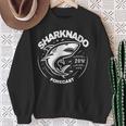 Sharkharknado Forecast ファニーグラフィックtシャツ スウェットシャツ 年配の女性への贈り物