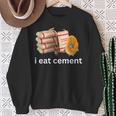 アイ・イート・セメント・ファニー・カーズ・クライング・キャット・ミーム スウェットシャツ 年配の女性への贈り物