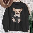 チワワ犬愛好家のためのポケットに入った面白いチワワ犬。 スウェットシャツ 年配の女性への贈り物