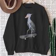 ハシビロコウ スケートボード 鳥 動物 図 バードウォッチング 贈り物 鳥類学者 生物学者 自然科学 スウェットシャツ 年配の女性への贈り物