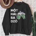 ベトナム ベトナム人 ベトナム語 モット・ハイ・バ・ドゾ ワン・ツー・スリー・チアーズ スウェットシャツ 年配の女性への贈り物