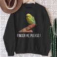 指の上のセキセイインコ 楽しいインコ セキセイインコ 鳥好きのギフト スウェットシャツ 年配の女性への贈り物