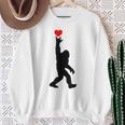 Asl Bigfoot I Love Youign Language Bigfoot I Love You Asl スウェットシャツ 年配の女性への贈り物