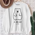 クマ 1 匹、ちょっと面白いシロクマ スウェットシャツ 年配の女性への贈り物