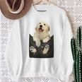 ゴールデンレトリバー ポケットに入った子犬 長袖tシャツ スウェットシャツ 年配の女性への贈り物