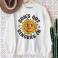 サンズ・アウト・ジンジャーズ・イン スウェットシャツ 年配の女性への贈り物
