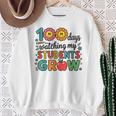 生徒たちが幸せに育つ100日間の学校を見る スウェットシャツ 年配の女性への贈り物