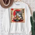 背中にラーメンを食べる緑色の目を持つ日本猫のデザイン。 スウェットシャツ 年配の女性への贈り物