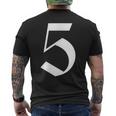 5番目 古英語の中世スタイルの五 メンズTシャツ バックプリント