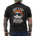 Just A Boy Who Lovesushis ushi Lover キッズ ボーイズ ティーン メンズTシャツ バックプリント