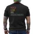 Peace Love And Understanding シャツ インスピレーションを与える引用 レトロ メンズTシャツ バックプリント